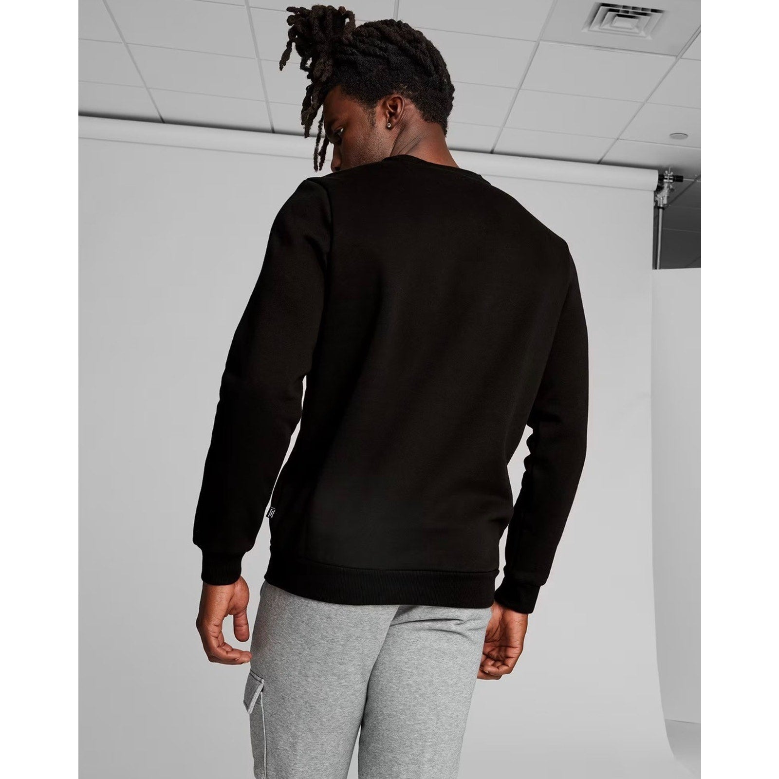 PUMA Essentials Men's Size XS Black Sweatshirt
