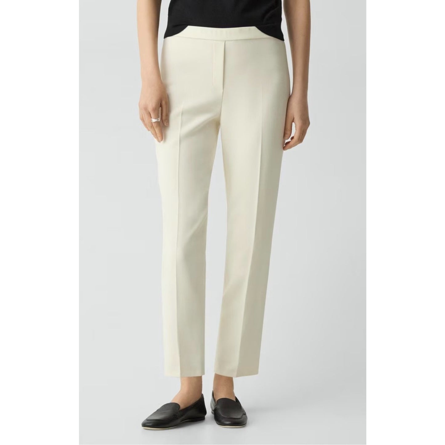 Theory Treeca Pull-On Crop Trousers Size 10 in Admiral Crepe Off-White