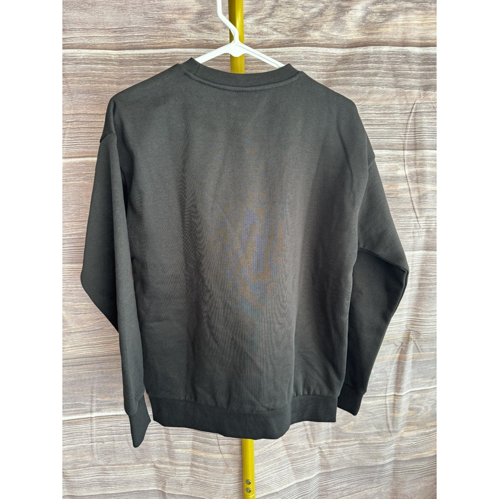 PUMA Essentials Men's Size XS Black Sweatshirt