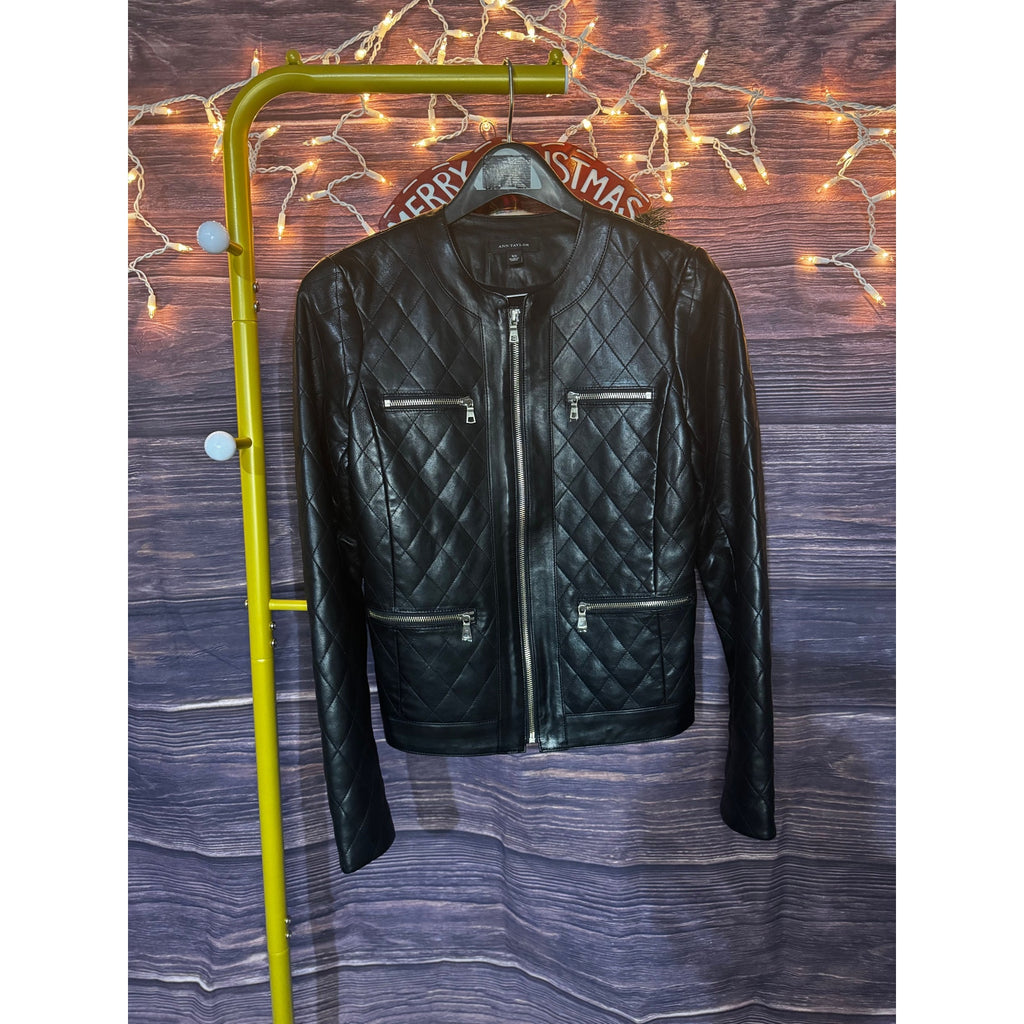 Ann Taylor Size XS Quilted Stitch Leather Jacket