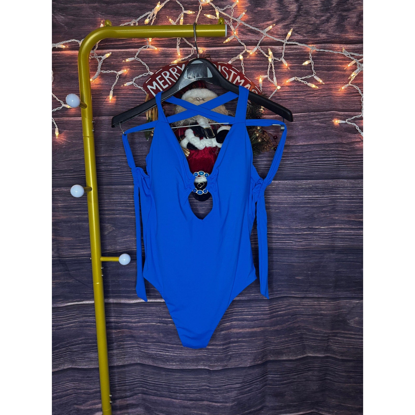 BECCA Size L Blue Marble Canyon Ring One-Piece Swimsuit