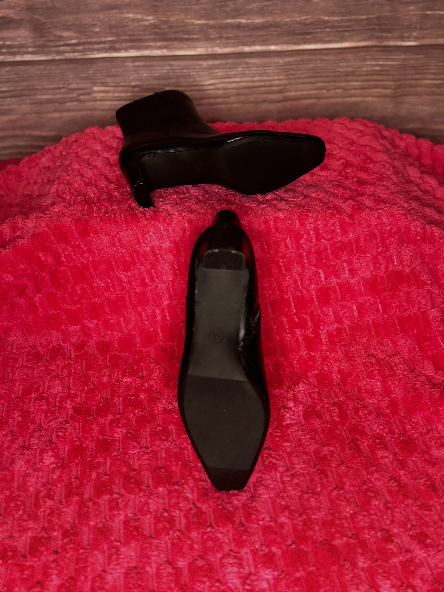 A New Day Size 5.5 Black Tigris Boots w/ Memory Foam