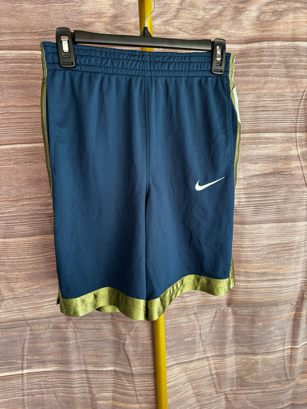 Nike Dri-Fit Kids' Size XL Navy Blue and Gold Basketball Shorts