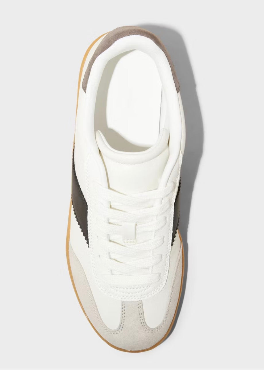 Universal Thread Women's Size 11 Spencer Fashion Sneakers w/ Memory Foam