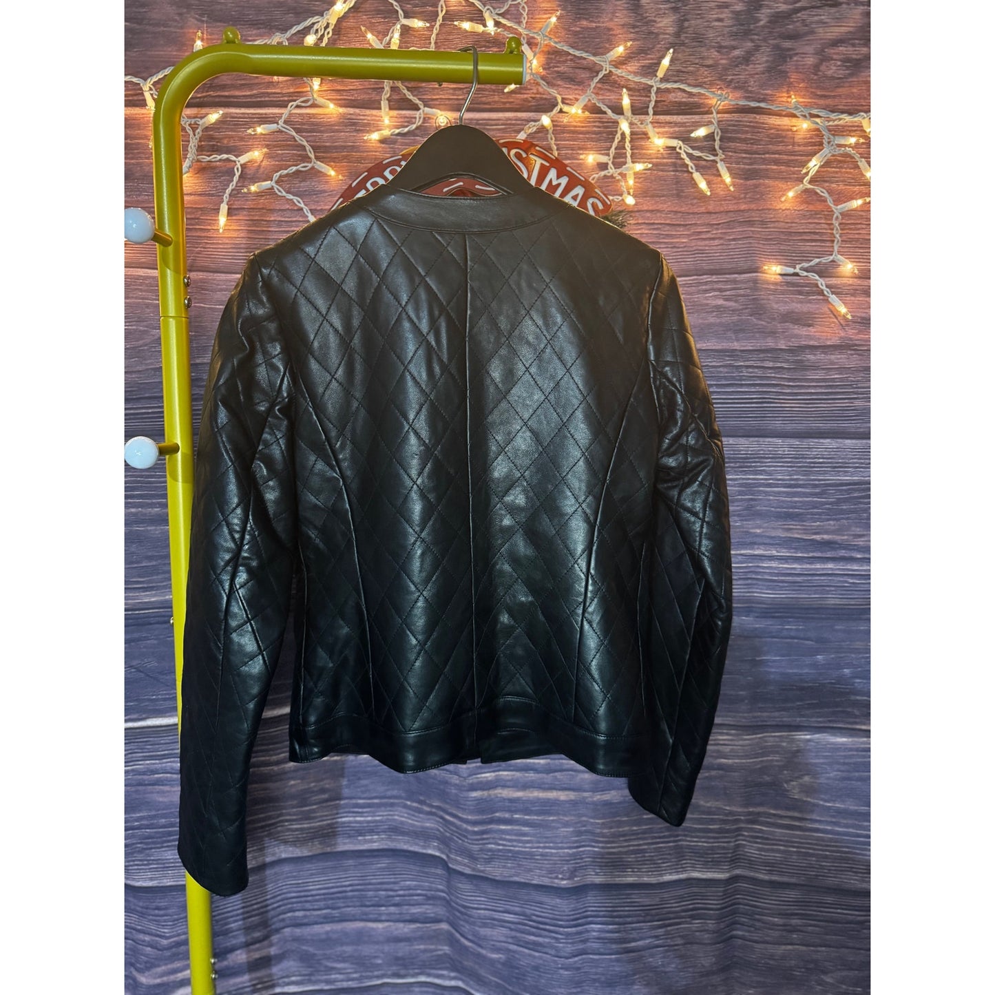Ann Taylor Size XS Quilted Stitch Leather Jacket