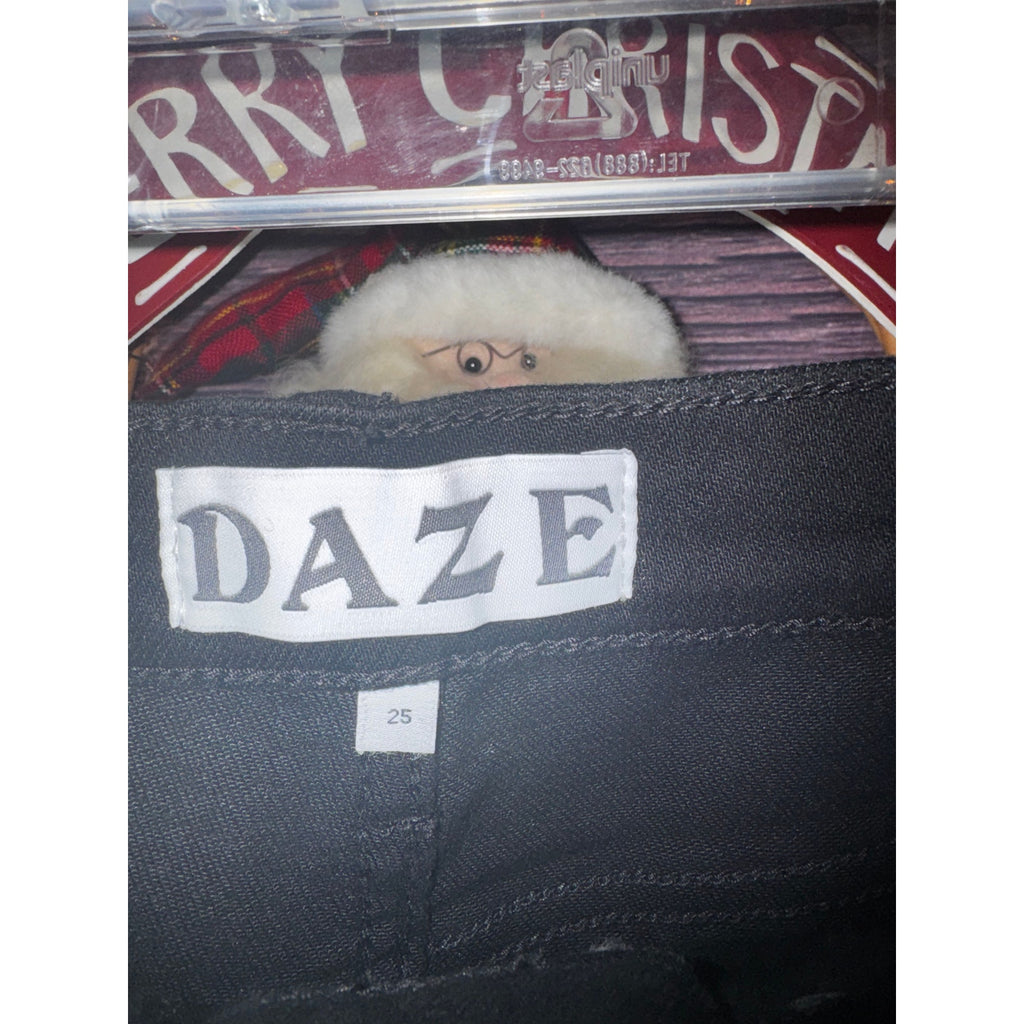 DAZE Size 25 Pleaser All Nighter (Black) High Waist Raw Hem Crop Jeans