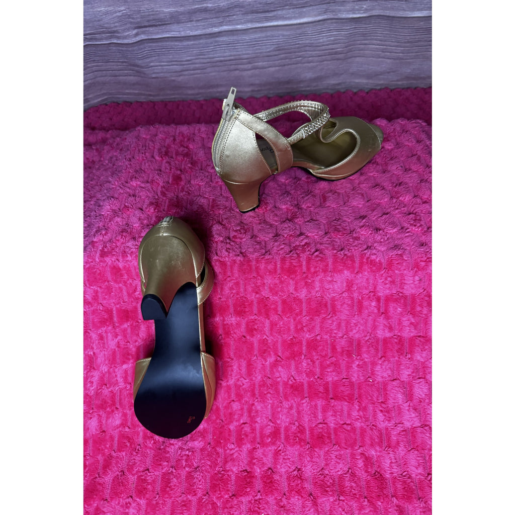 Easy Street Alive 5 Gold Size 7.5W Jeweled Open Toe T-Strap Ballroom Dance Heels