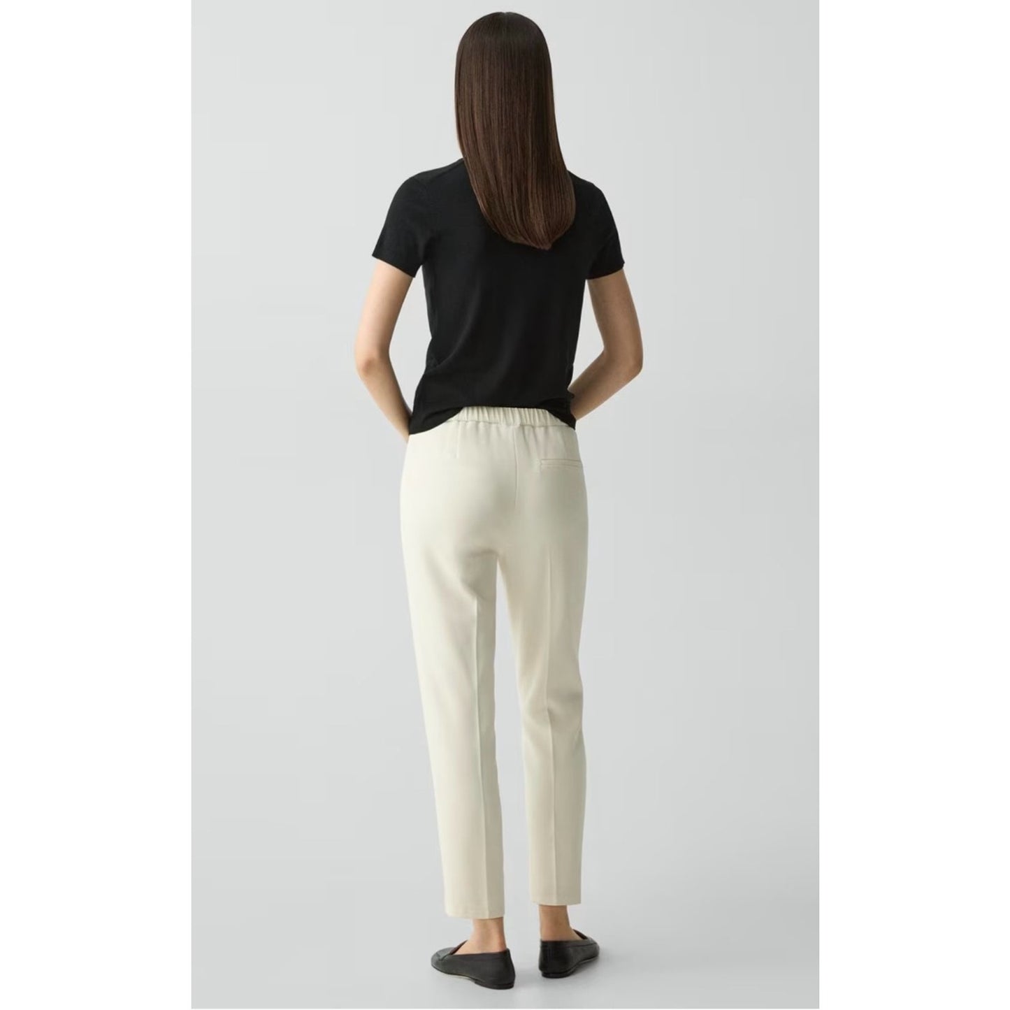 Theory Treeca Pull-On Crop Trousers Size 10 in Admiral Crepe Off-White
