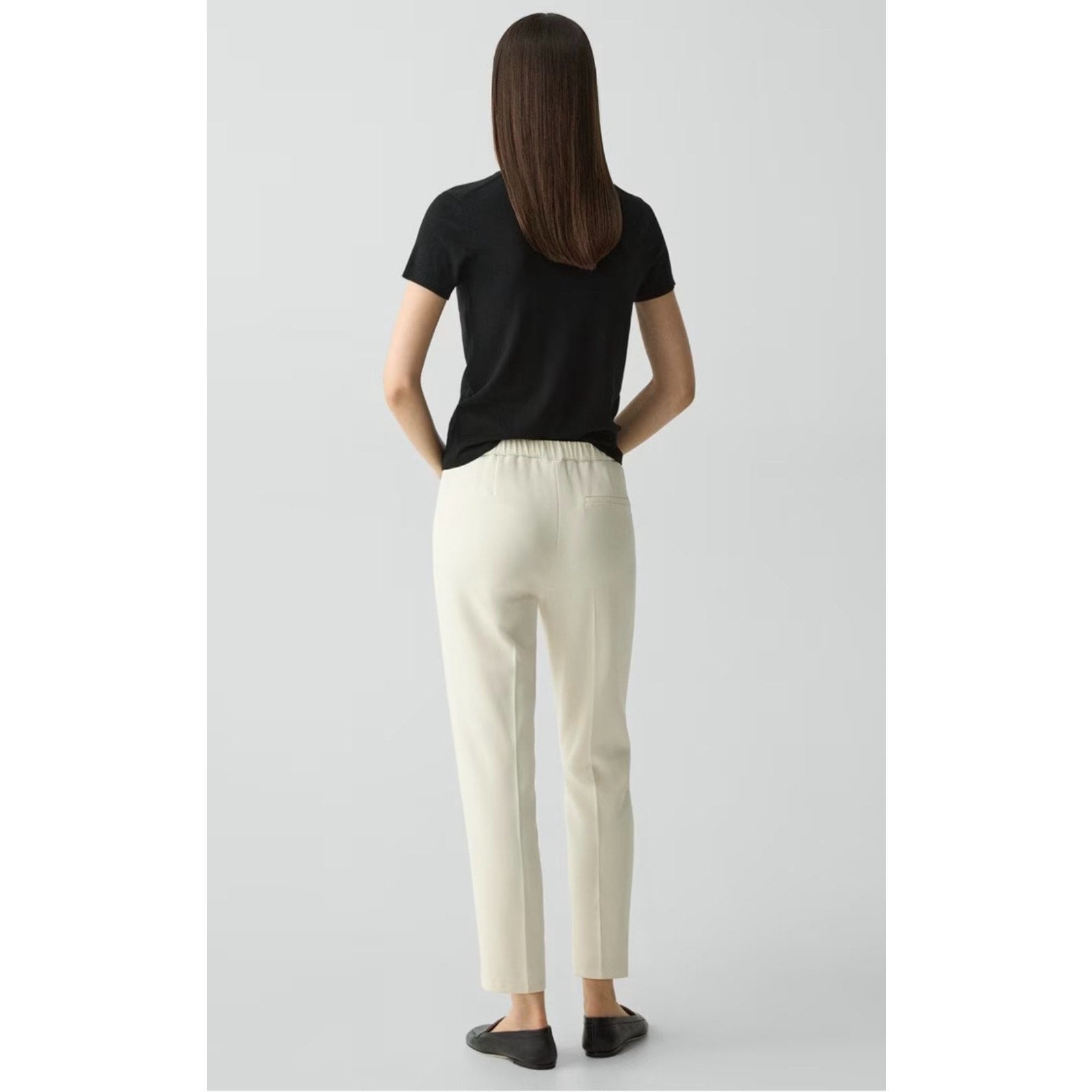 Theory Treeca Pull-On Crop Trousers Size 10 in Admiral Crepe Off-White