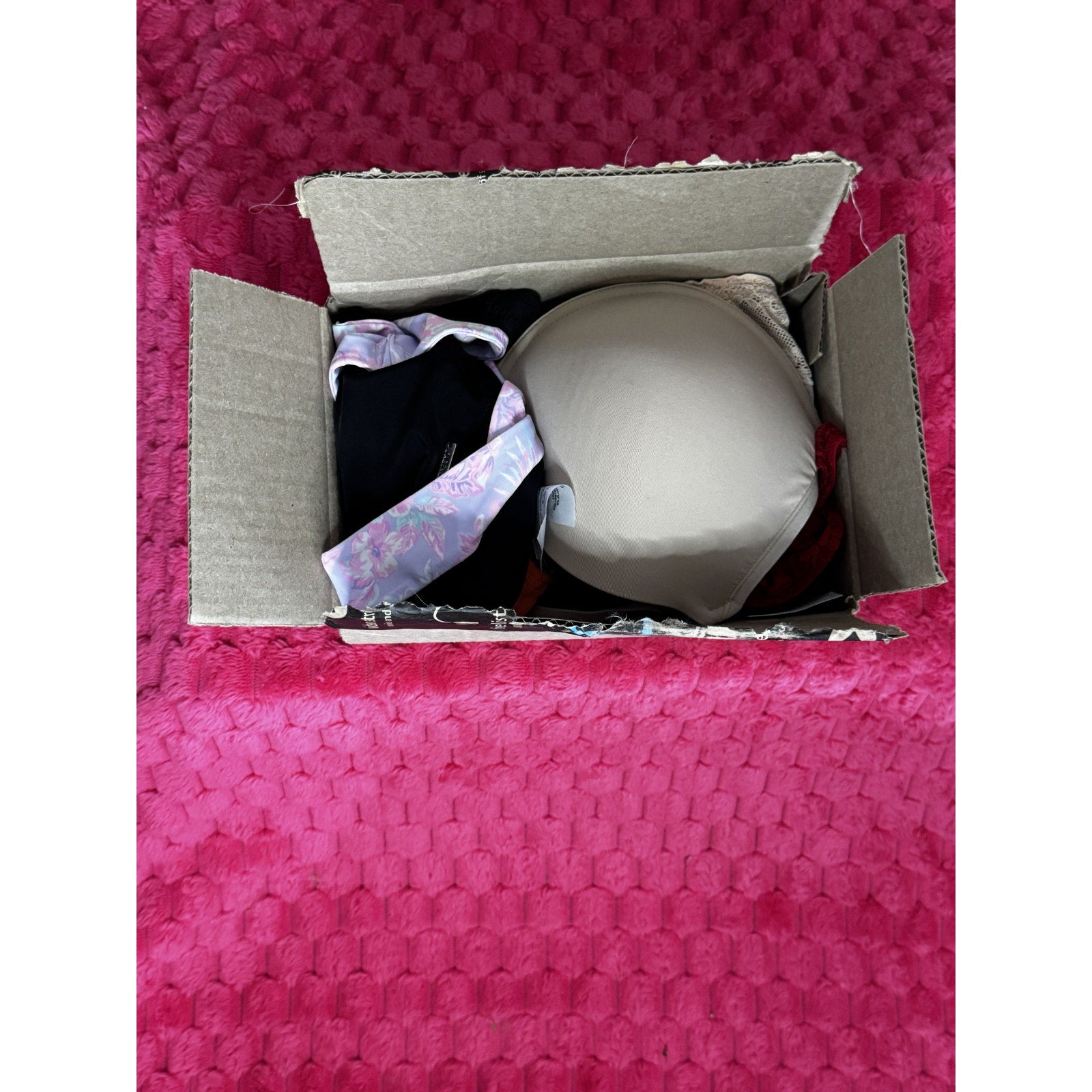 Mixed Lot - Women's Intimates & Swimwear (7 items, Est. $210 MSRP)
